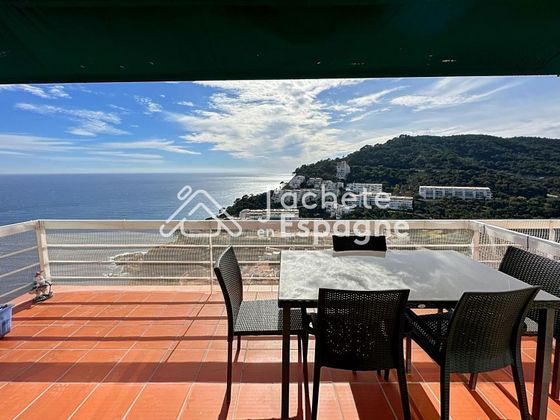 Foto 1 de Pis en venda a La Pola i Giverola - Salionç de 2 habitacions amb terrassa i balcó