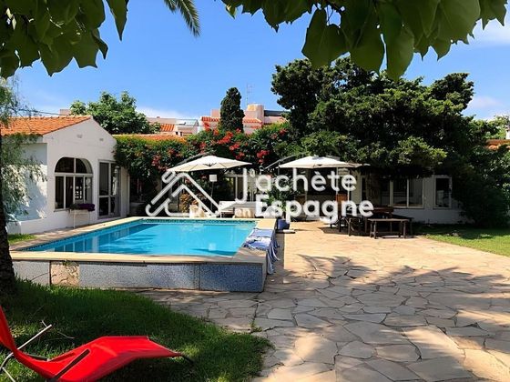 Foto 1 de Xalet en venda a Costa Norte de 5 habitacions amb terrassa i piscina