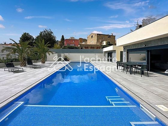 Foto 1 de Venta de chalet en Vilanova d´Escornalbou de 4 habitaciones con terraza y piscina
