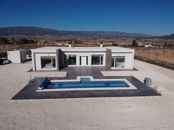 Foto 1 de Venta de chalet en Pinós de 3 habitaciones con terraza y piscina