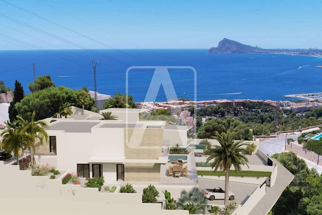 Foto 2 de Casa en venta en Zona Puerto Blanco - Maryvilla de 4 habitaciones con terraza y piscina