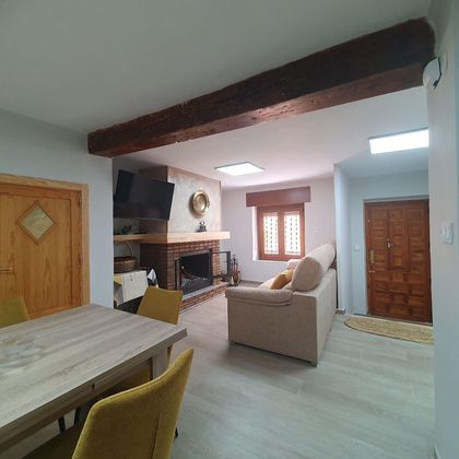 Foto 1 de Casa rural en venda a calle València de 3 habitacions amb terrassa i balcó