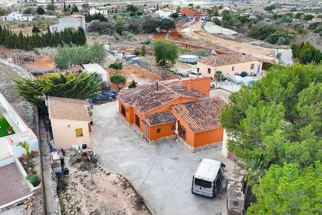 Foto 1 de Casa rural en venda a Benissa de 4 habitacions amb terrassa i garatge