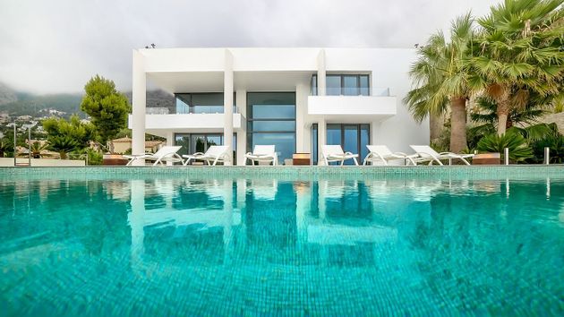 Foto 1 de Xalet en venda a Altea Hills de 7 habitacions amb terrassa i piscina