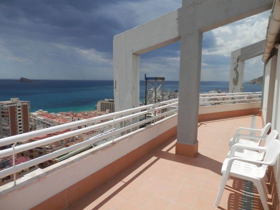Foto 1 de Pis en venda a Playa de Poniente de 6 habitacions amb terrassa i piscina