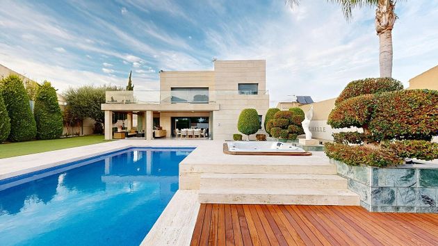 Foto 1 de Xalet en venda a Canteras de 5 habitacions amb terrassa i piscina