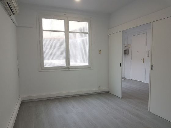 Foto 2 de Oficina en alquiler en La Dreta de l'Eixample de 69 m²