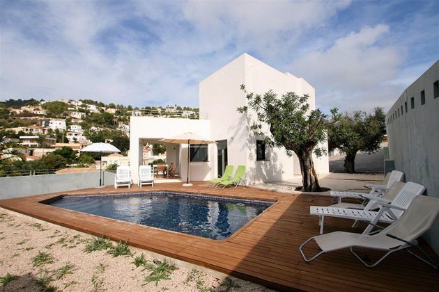 Foto 1 de Venta de casa en Benissa de 4 habitaciones con terraza y piscina