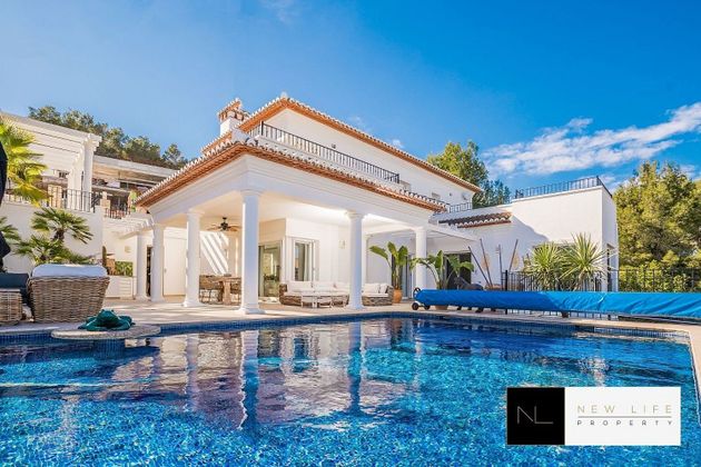 Foto 1 de Casa en venta en Partides comunes - Adsubia de 4 habitaciones con terraza y piscina