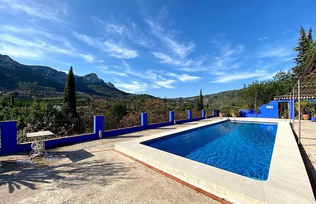 Foto 2 de Local en venda a Vall de Gallinera amb terrassa i piscina