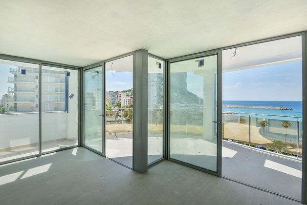 Foto 2 de Venta de piso en Zona Playa del Bol - Puerto de 4 habitaciones con terraza y piscina