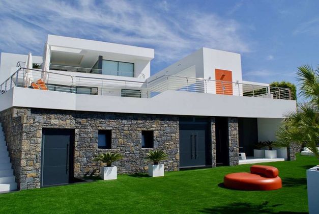 Foto 1 de Casa en venta en El Portet - Pla de Mar de 7 habitaciones con terraza y piscina
