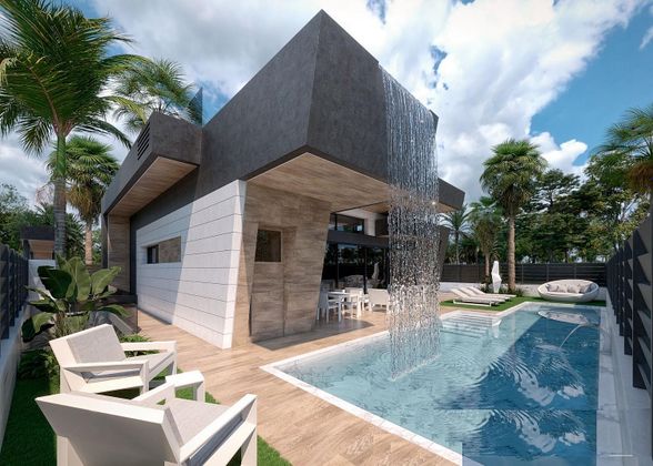 Foto 2 de Xalet en venda a Mar Menor Golf de 3 habitacions amb piscina i garatge
