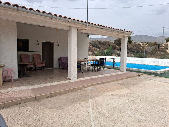Foto 1 de Casa rural en venda a Crevillent de 4 habitacions amb terrassa i piscina