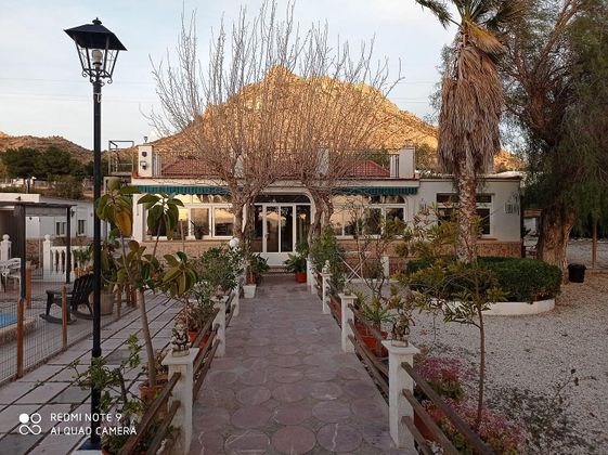Foto 2 de Venta de casa rural en Novelda de 4 habitaciones con terraza y piscina