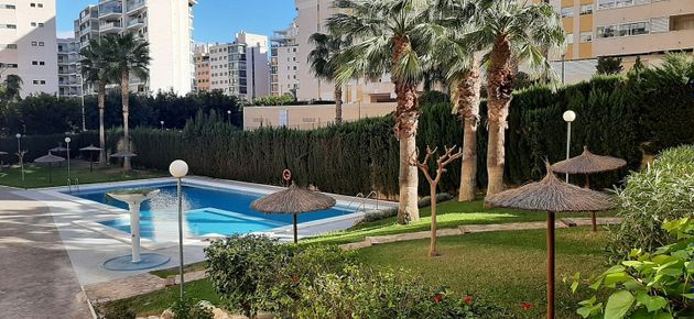 Foto 1 de Piso en venta en La Cala de Villajoyosa de 3 habitaciones con terraza y piscina
