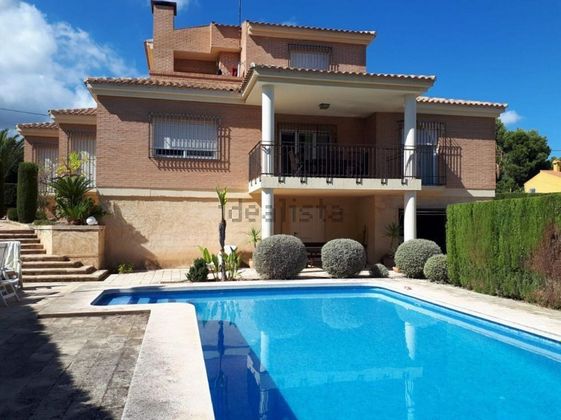 Foto 1 de Casa en venta en Nucia (la) de 5 habitaciones con terraza y piscina