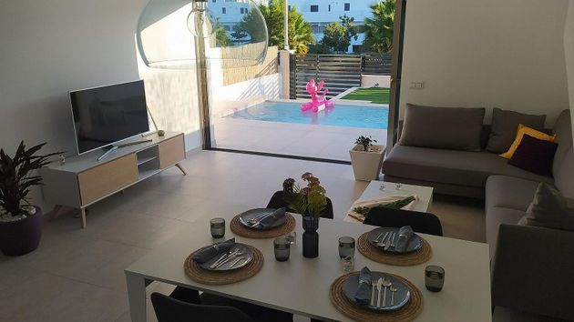 Foto 2 de Venta de chalet en Campos de Golf - Villa Martin - Los Dolses de 3 habitaciones con terraza y piscina