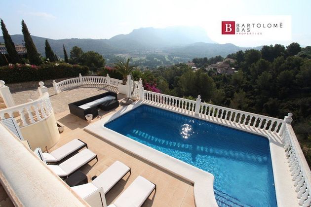 Foto 1 de Xalet en venda a Pedreguer de 6 habitacions amb terrassa i piscina