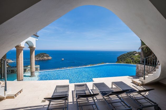 Foto 2 de Xalet en venda a Balcón al Mar-Cap Martí de 12 habitacions amb terrassa i piscina