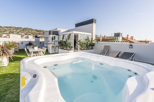 Foto 1 de Àtic en venda a Casco Antiguo de 3 habitacions amb terrassa i piscina