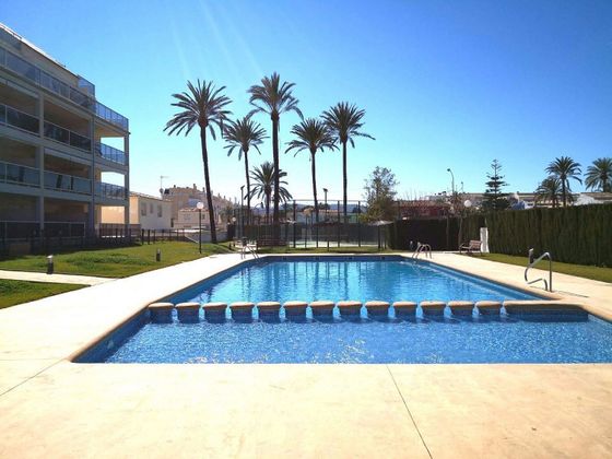 Foto 2 de Pis en venda a calle De la Mussola de 3 habitacions amb terrassa i piscina