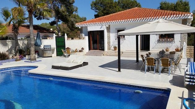 Foto 1 de Xalet en venda a Pinar de Campoverde de 5 habitacions amb terrassa i piscina