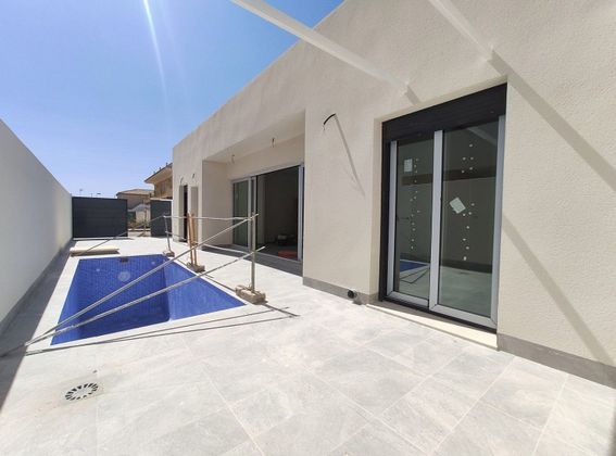 Foto 2 de Xalet en venda a San Pedro del Pinatar de 2 habitacions amb terrassa i piscina