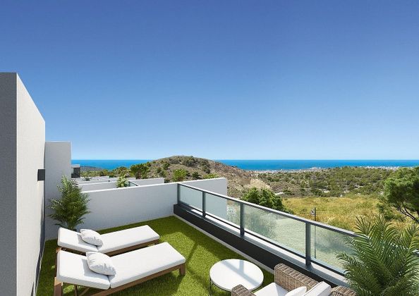 Foto 1 de Àtic en venda a Cala de Finestrat de 2 habitacions amb terrassa i piscina