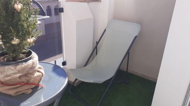 Foto 2 de Piso en venta en San Pedro del Pinatar de 2 habitaciones con terraza y piscina