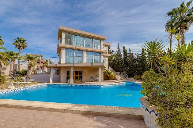 Foto 2 de Chalet en venta en Ciudad Quesada de 4 habitaciones con terraza y piscina