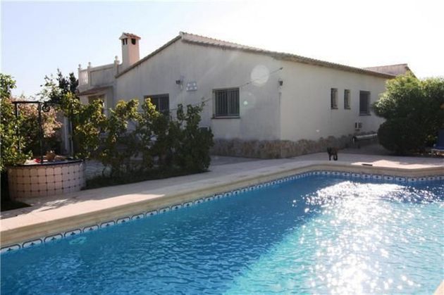 Foto 1 de Casa rural en venda a Pedreguer de 3 habitacions amb piscina i garatge