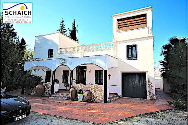 Foto 1 de Casa rural en venda a Plaça Eliptica-Republica Argentina-Germanies de 5 habitacions amb terrassa i piscina