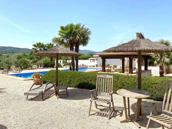 Foto 2 de Casa rural en venda a Beniarbeig de 5 habitacions amb terrassa i piscina