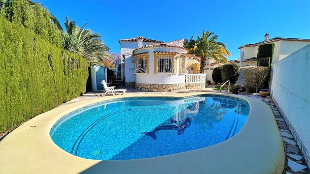 Foto 1 de Chalet en venta en Poblets (els) de 4 habitaciones con terraza y piscina
