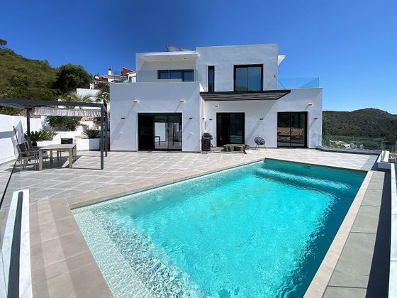 Foto 1 de Casa en venda a Adsubia de 4 habitacions amb piscina i calefacció