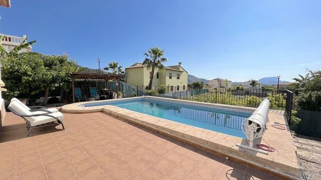 Foto 2 de Casa en venda a Sagra de 3 habitacions amb terrassa i piscina