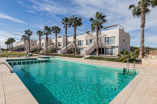 Foto 1 de Àtic en venda a Pinar de Campoverde de 2 habitacions amb terrassa i piscina