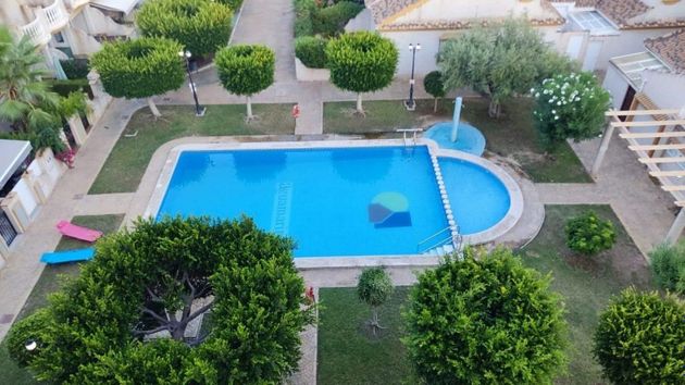 Foto 2 de Àtic en venda a Dehesa de Campoamor - La Regia - Aguamarina de 2 habitacions amb terrassa i piscina