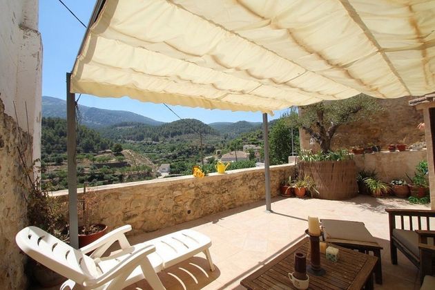 Foto 2 de Venta de casa rural en Alcoleja de 6 habitaciones con terraza y piscina