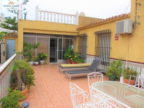 Foto 2 de Casa rural en venta en San Fulgencio de 4 habitaciones con jardín y balcón