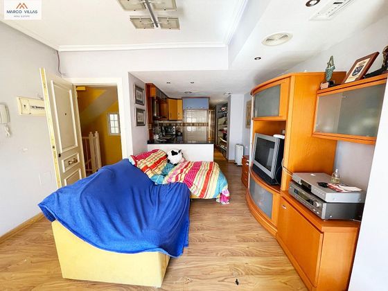 Foto 1 de Àtic en venda a Centro - Torrevieja de 2 habitacions amb terrassa i aire acondicionat