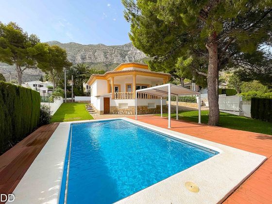 Foto 1 de Pis en venda a calle Pita de 4 habitacions amb terrassa i piscina