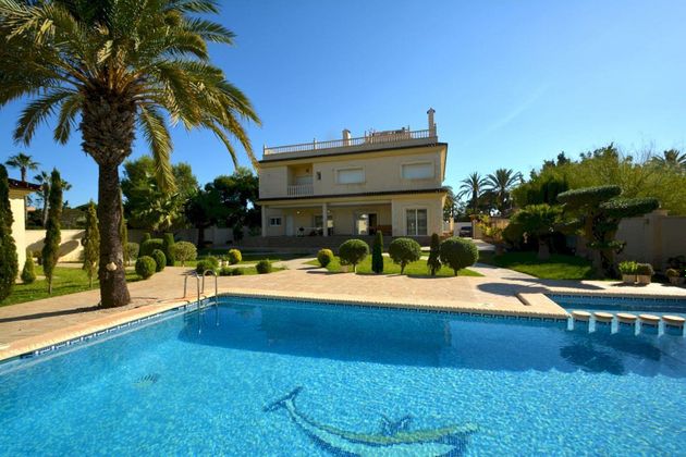 Foto 2 de Xalet en venda a Cabo Roig - La Zenia de 9 habitacions amb terrassa i piscina