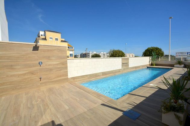 Foto 2 de Casa en venda a Urbanizaciones de 4 habitacions amb terrassa i piscina
