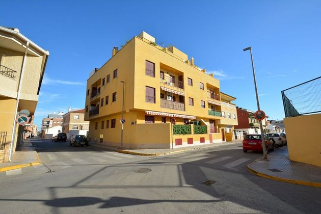 Foto 1 de Venta de piso en Formentera del Segura de 3 habitaciones con garaje y balcón