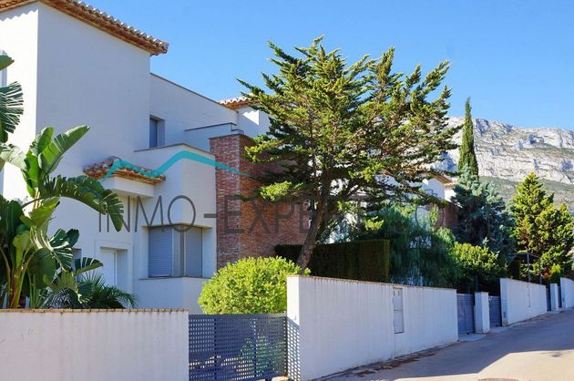 Foto 1 de Casa en venda a Les Rotes/Las Rotas de 3 habitacions amb terrassa i piscina