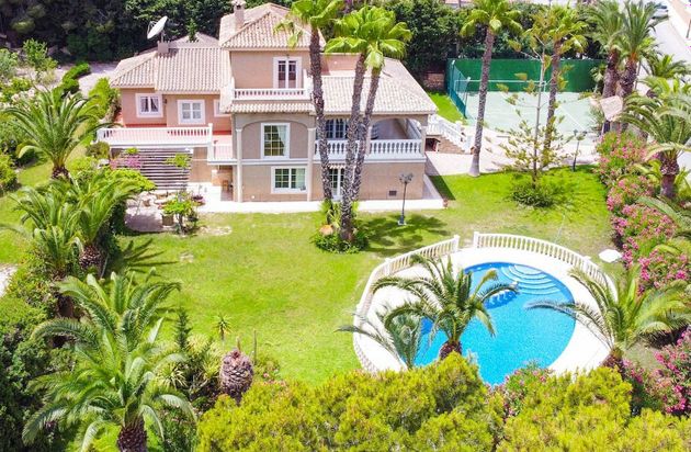 Foto 1 de Venta de chalet en Campos de Golf - Villa Martin - Los Dolses de 6 habitaciones con terraza y piscina