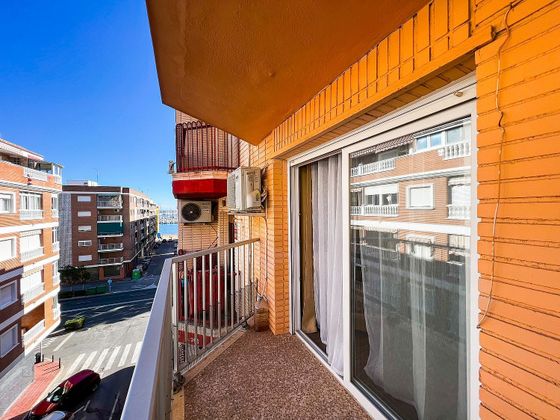Foto 2 de Piso en venta en  El Acequión - Los Naúfragos de 4 habitaciones con terraza y balcón