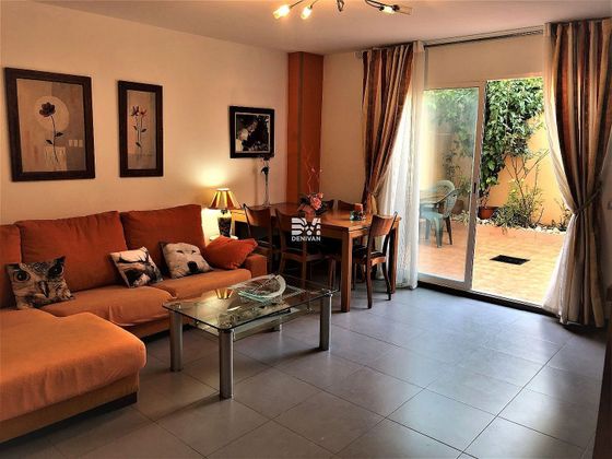 Foto 1 de Dúplex en venta en Sanet y Negrals de 4 habitaciones con terraza y aire acondicionado